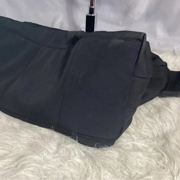 GUCCI Black Nylon Unisex Silver Metal Buckle Shoulder Messenger Bag 122375 - Picture 6 of 14